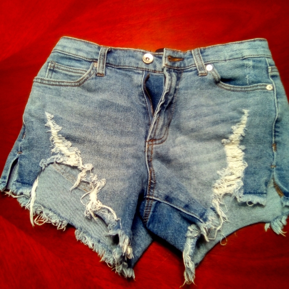 KENDALL +KYLIE SHORT JEAN